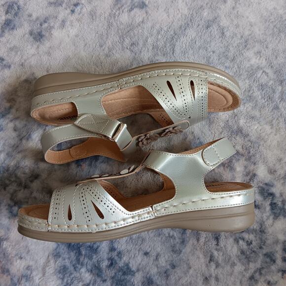 Andrea Comfort Sandals Bundle Of 2 Gold/Black Women's Size 8 NWB - Picture 8 of 16